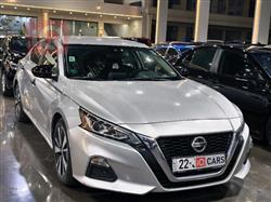 نيسان ألتيما